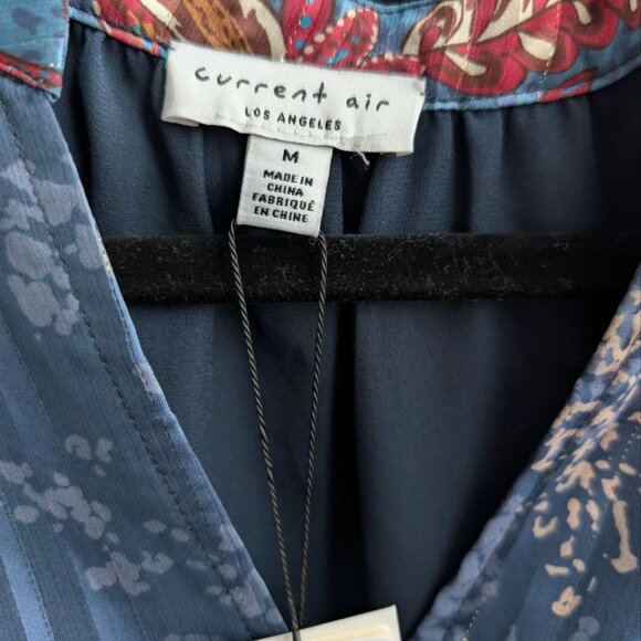 NWT Floral Women`s Printed Neck Contrast Blouse- Pique by Parker Kennedy Size M - Picture 3 of 12